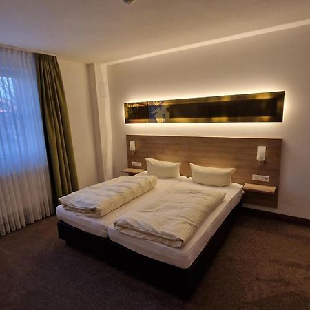 Schwarzer Adler - Hotel Garni Ipsheim Kültér fotó